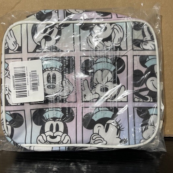 Disney Minnie Mouse Insulated Zipped Lunch Bag for Kids By Bloworld - Picture 2 of 12